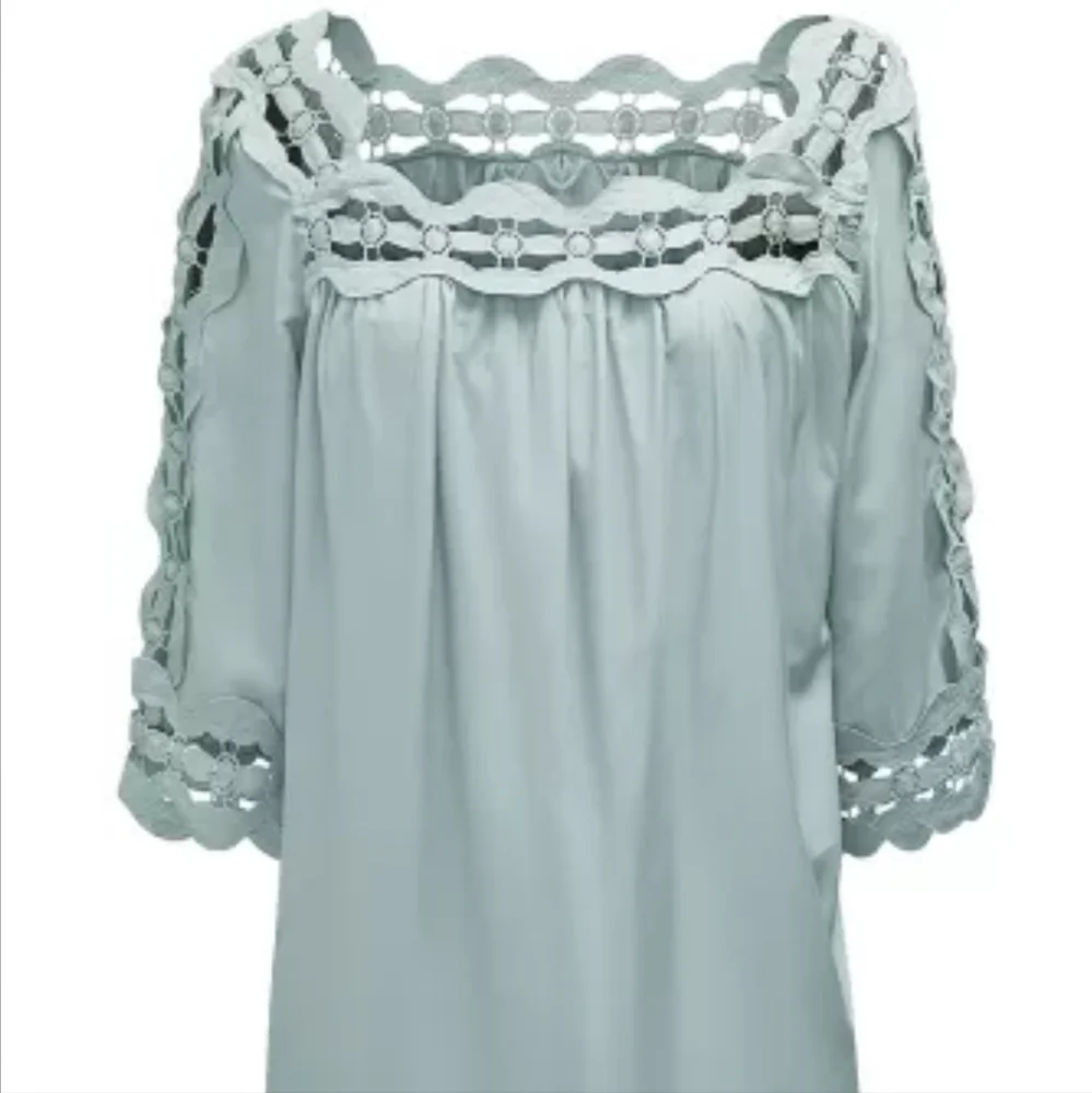 😊New Green crochet hollow-out top